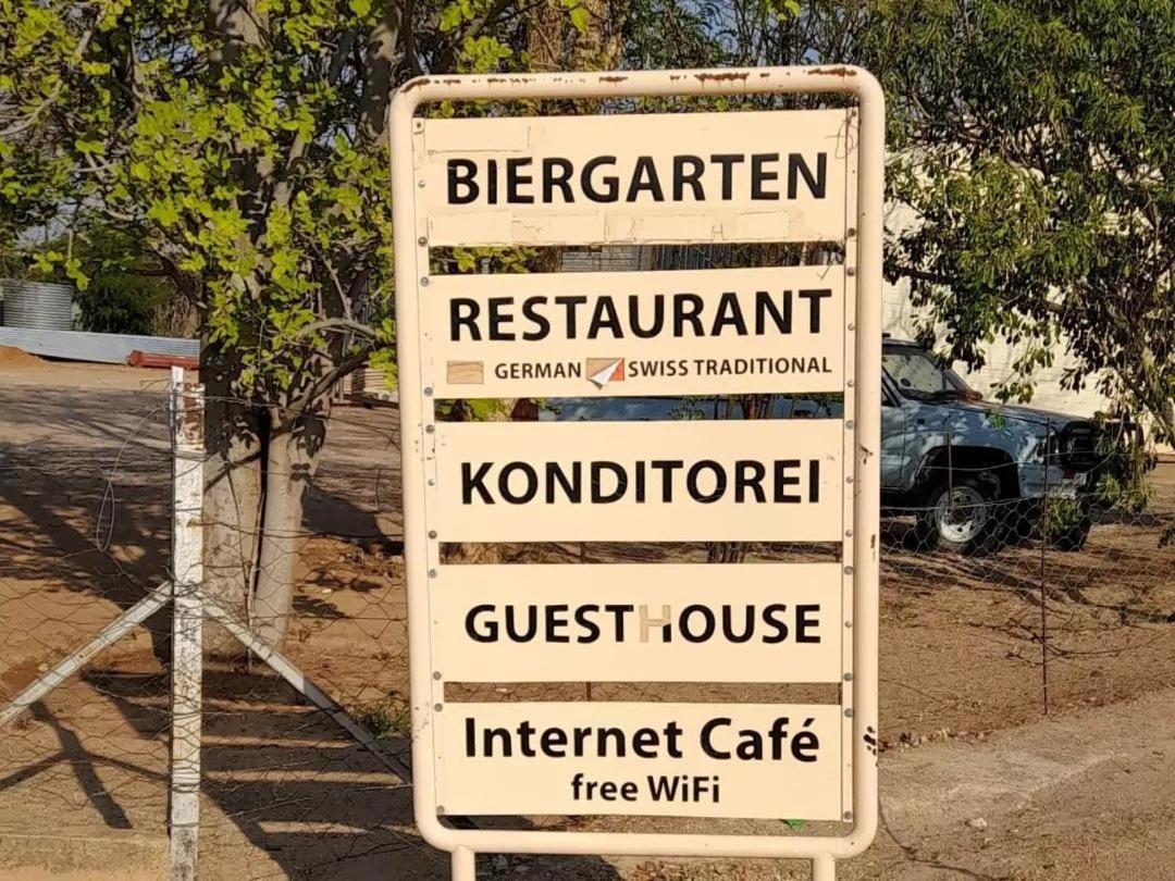 The Farmhouse Boutique Guesthouse And Beergarden Cc Оучо Екстер'єр фото